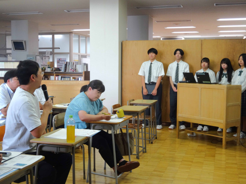 ②