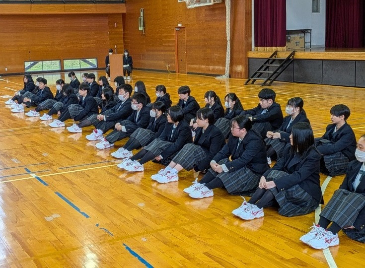 ①